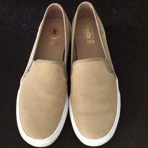 Keds Dream Foam Slip one Size 8 Tan